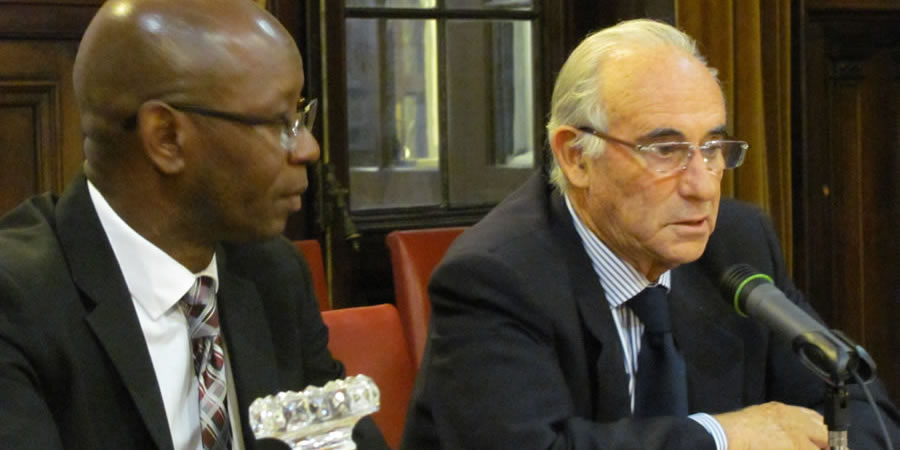 Manuel Cuesta Mor&uacute;a